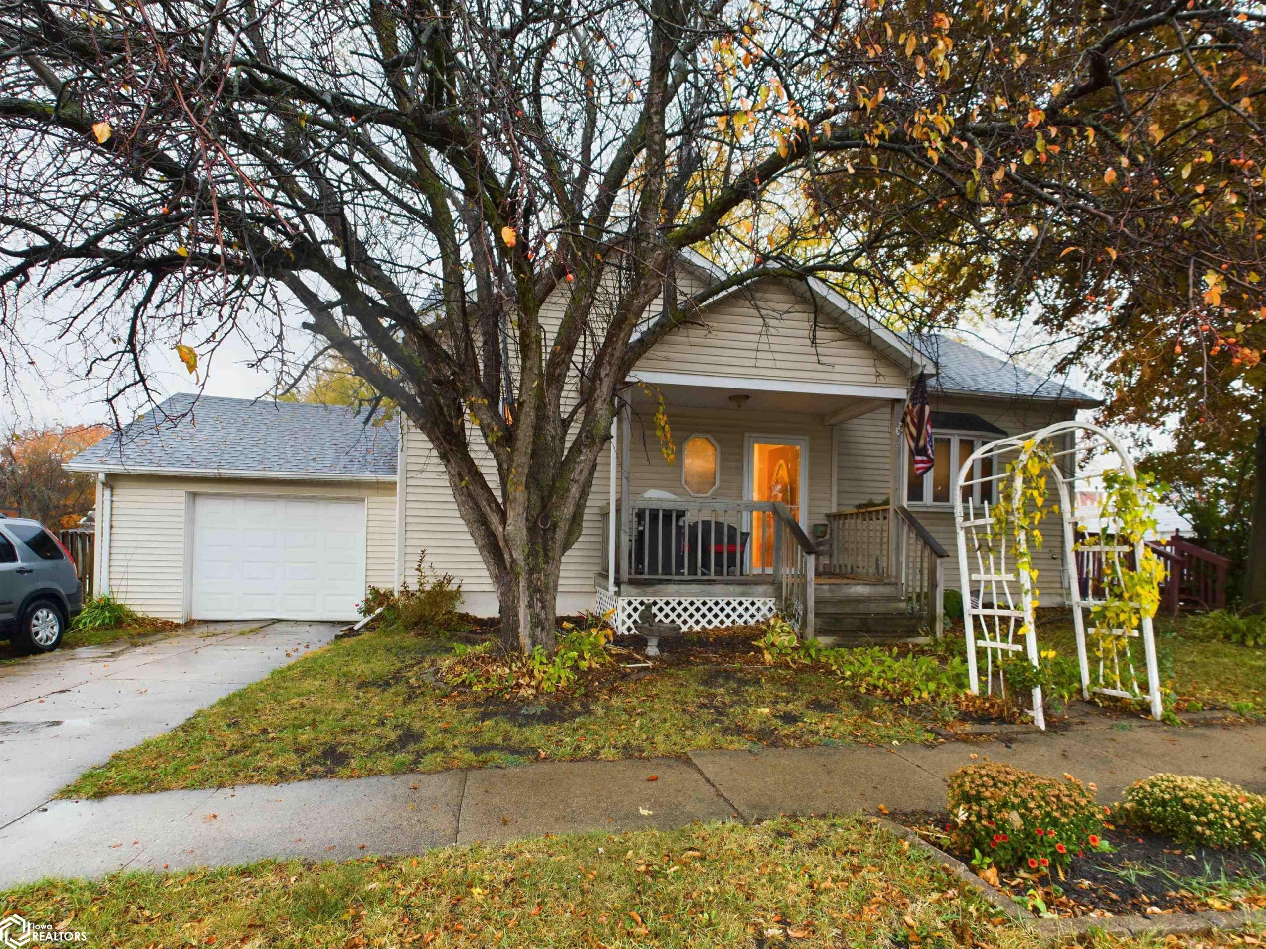 Listing 201 S Main Street New Sharon IA 50207