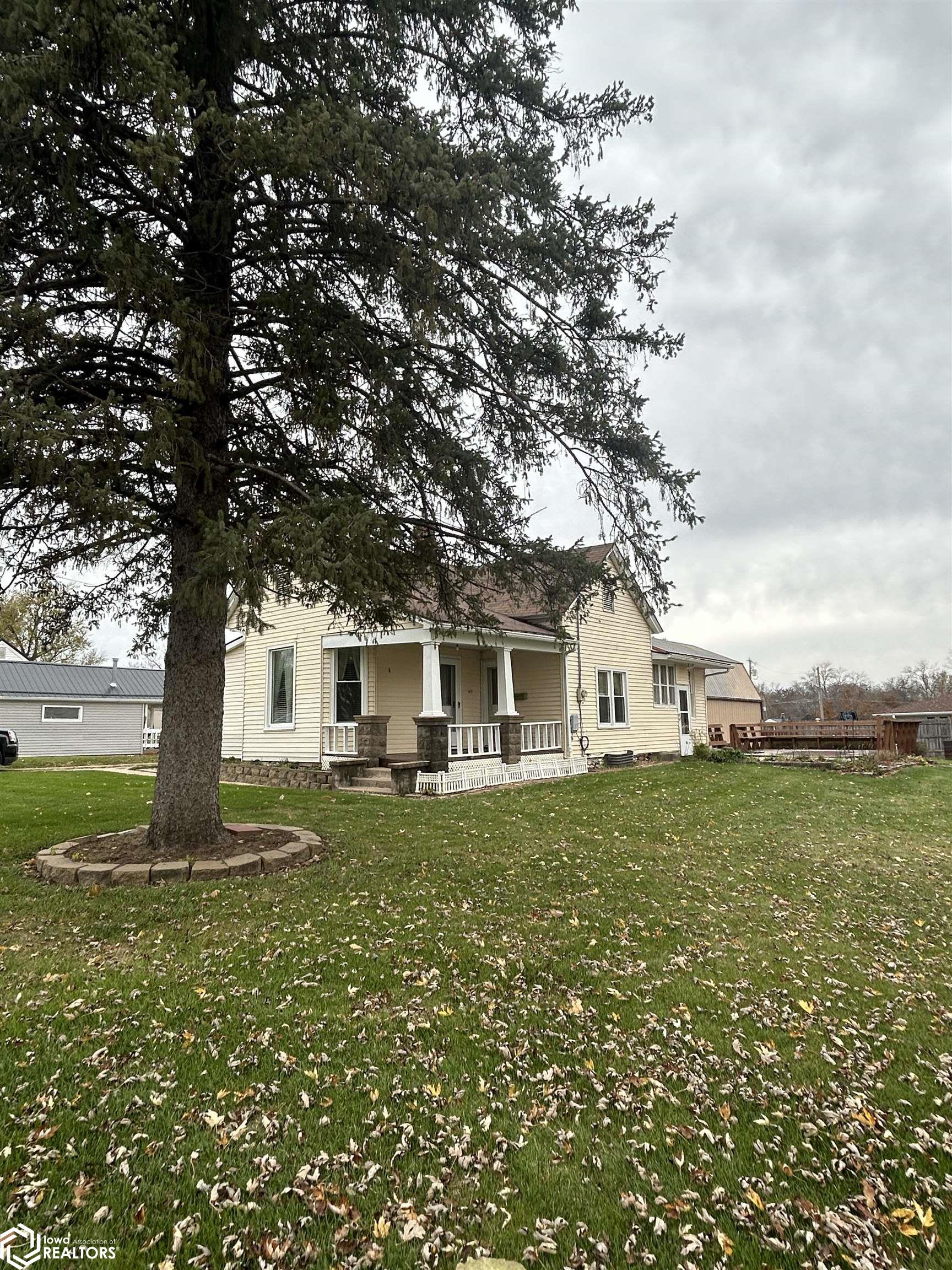 Listing 1411 W Finley Avenue Ottumwa IA 52501