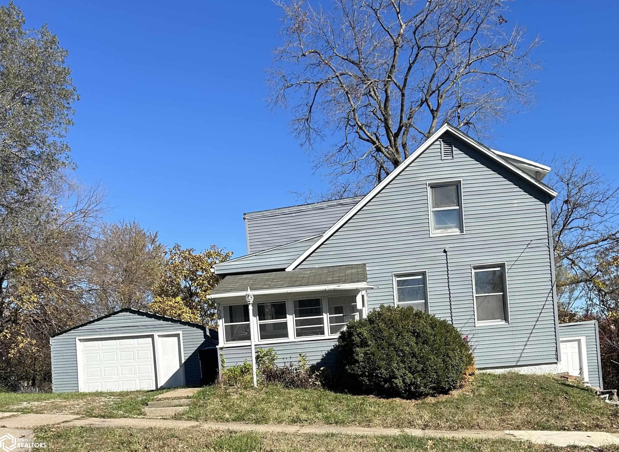 Listing 709 E Second Ottumwa IA 52501